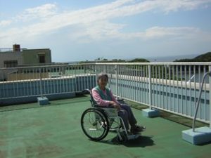 リフレ油壺　屋上散歩